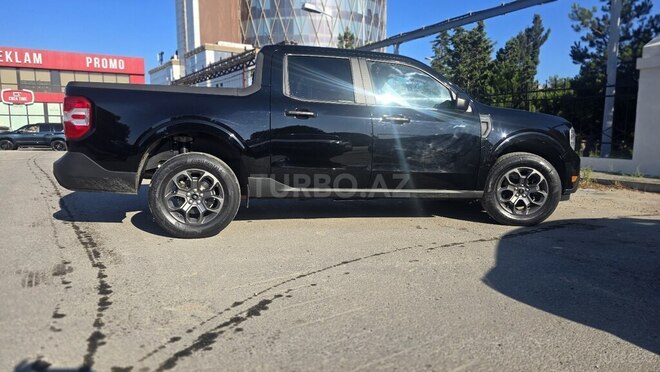 Ford Maverick-5