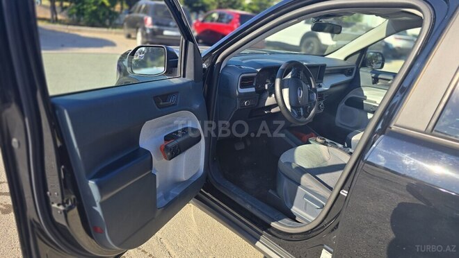Ford Maverick-10