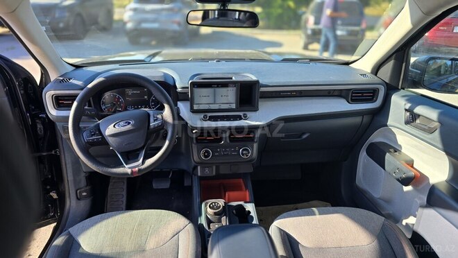 Ford Maverick-11