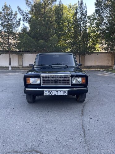 LADA (VAZ) 2107-1