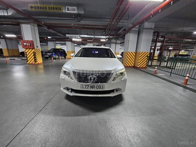 Toyota Camry-1