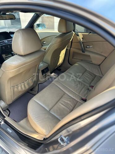 BMW 525-9