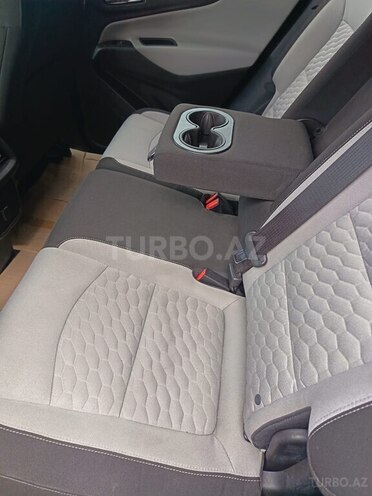 Chevrolet Equinox-16