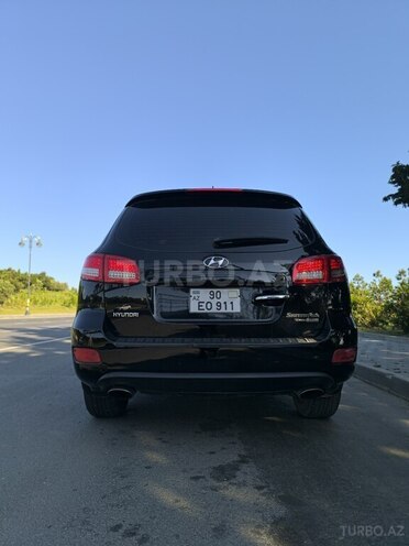 Hyundai Santa Fe-5