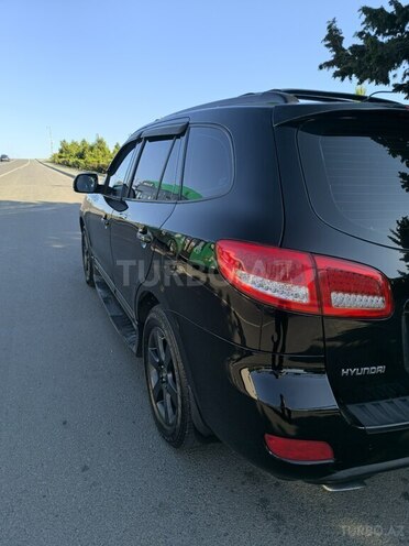 Hyundai Santa Fe-6