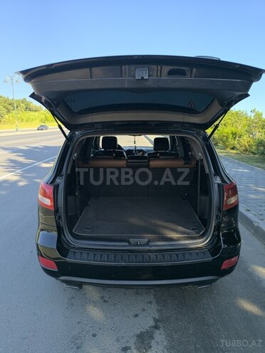 Hyundai Santa Fe-9