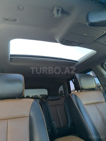 Hyundai Santa Fe-11
