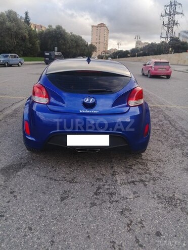Hyundai Veloster-2