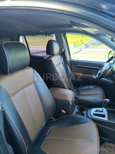 Hyundai Santa Fe-21