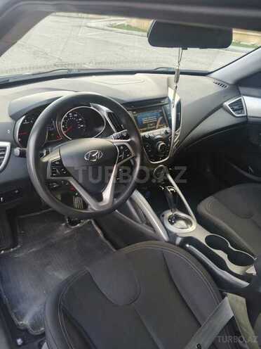 Hyundai Veloster-3