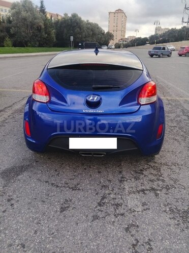 Hyundai Veloster-6