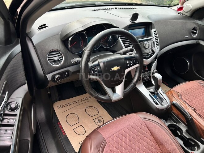 Chevrolet Cruze-10