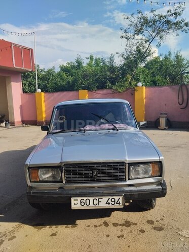 LADA (VAZ) 2107-1