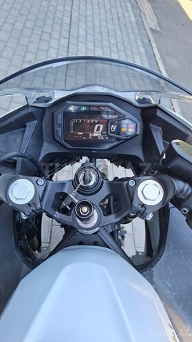 Kawasaki Ninja 500-3
