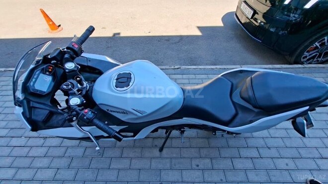 Kawasaki Ninja 500-14