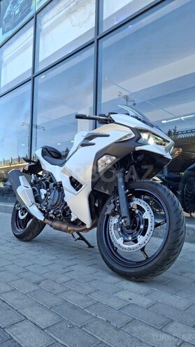 Kawasaki Ninja 500-1