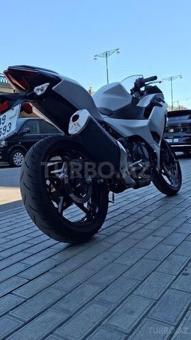Kawasaki Ninja 500-10
