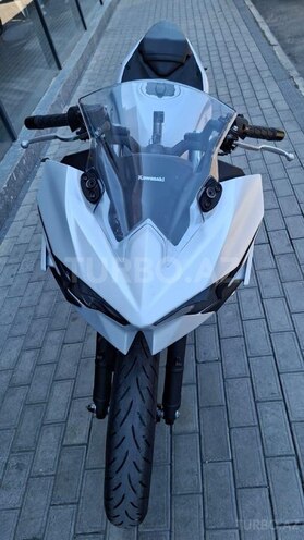 Kawasaki Ninja 500-19