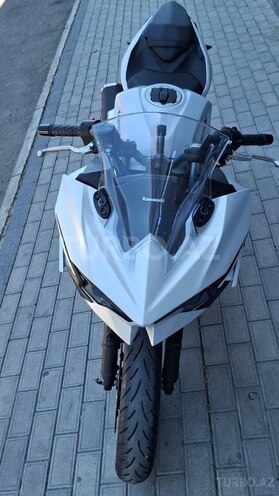 Kawasaki Ninja 500-16