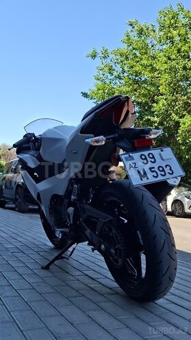 Kawasaki Ninja 500-15