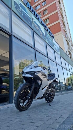 Kawasaki Ninja 500-22