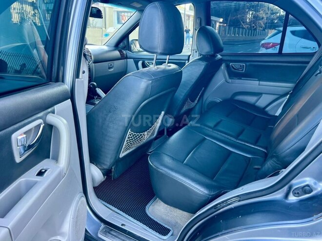 Kia Sorento-13