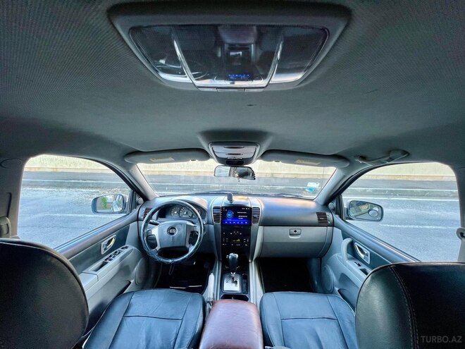 Kia Sorento-11