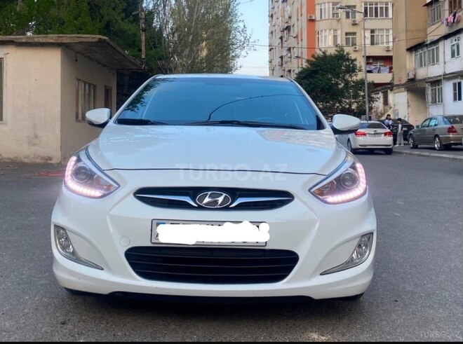 Hyundai Accent-1