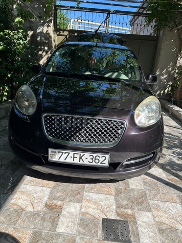 Nissan March-1
