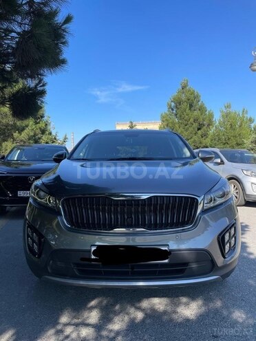 Kia Sorento-1