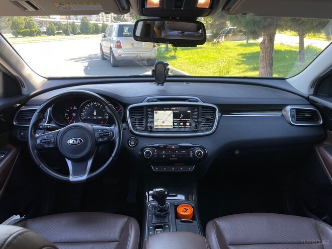 Kia Sorento-15