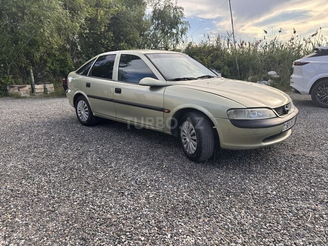 Opel Vectra-5