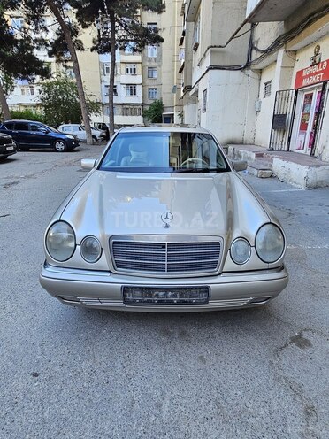 Mercedes E 280-16