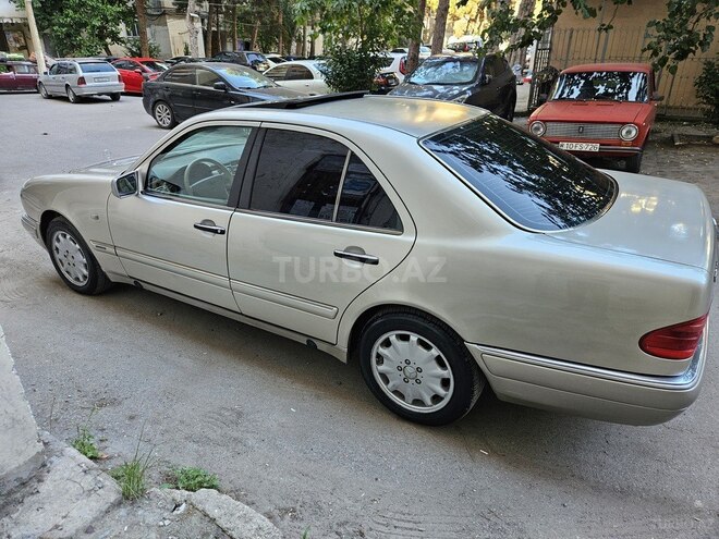 Mercedes E 280-2