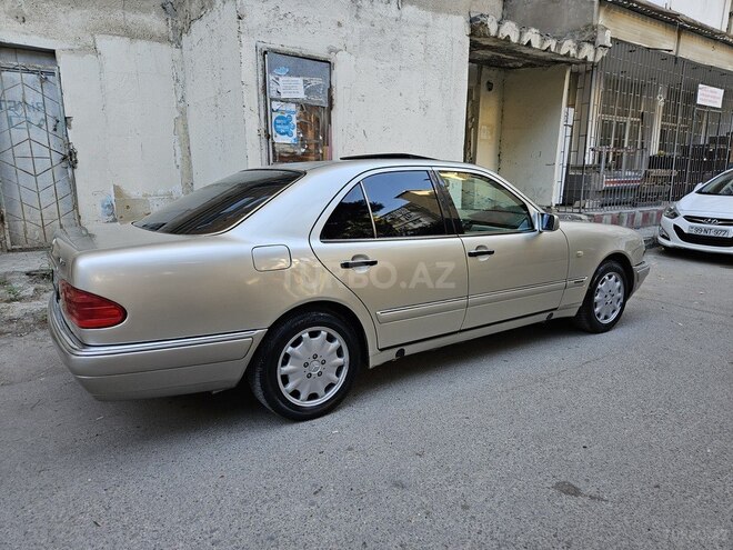 Mercedes E 280-3