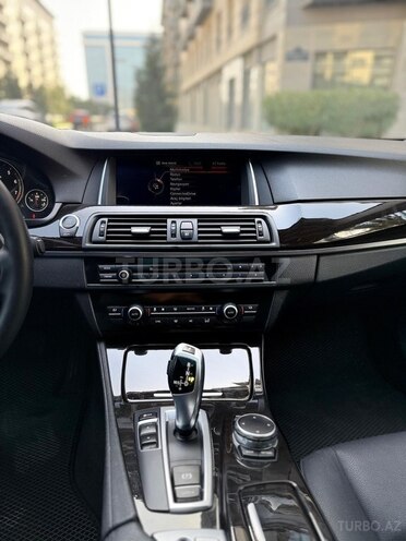 BMW 528-12