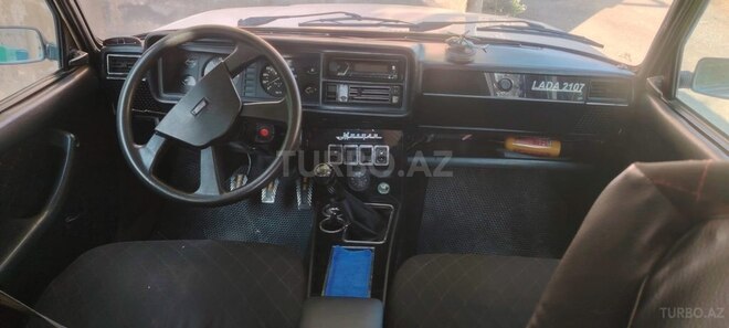 LADA (VAZ) 2107-9