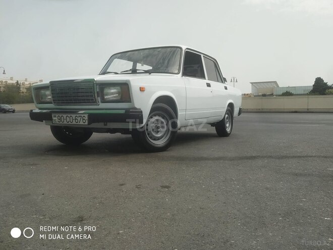 LADA (VAZ) 2107-1