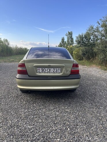 Opel Vectra-2