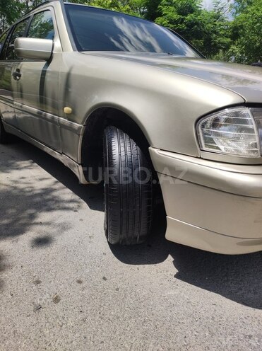 Mercedes C 220-8