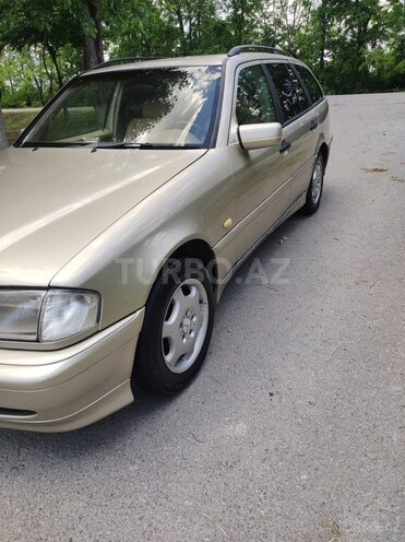 Mercedes C 220-13