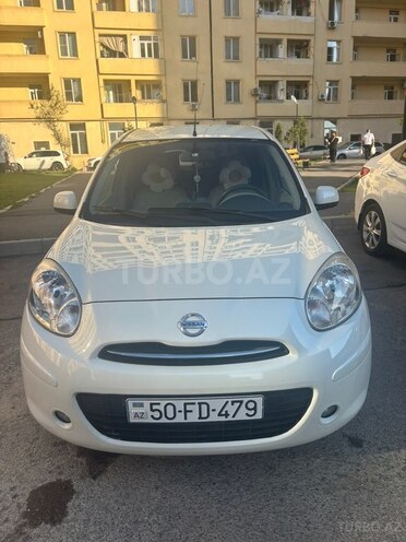 Nissan March-10