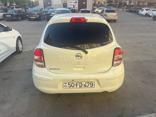 Nissan March-5