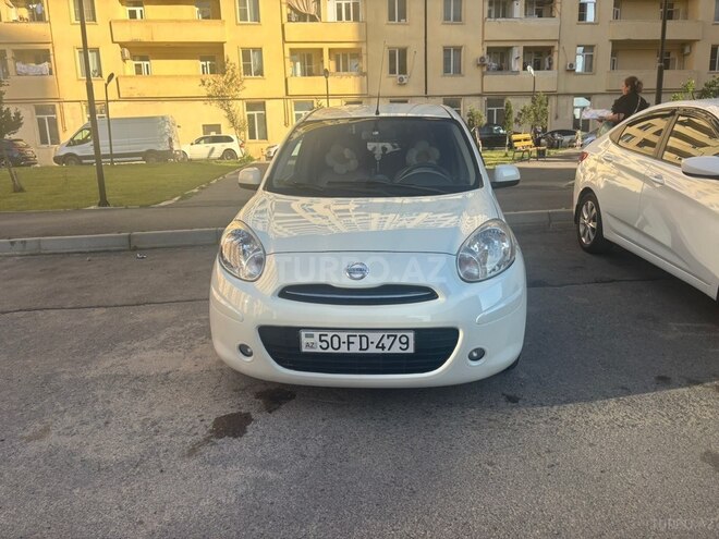 Nissan March-14