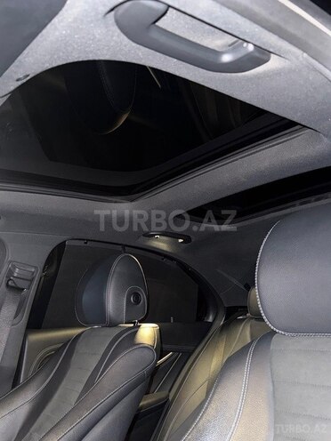 Mercedes E 300-9