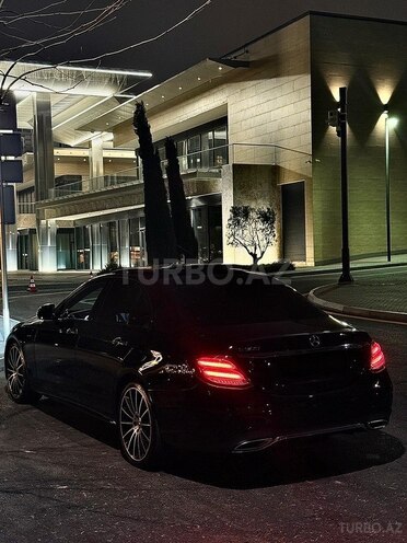 Mercedes E 300-3