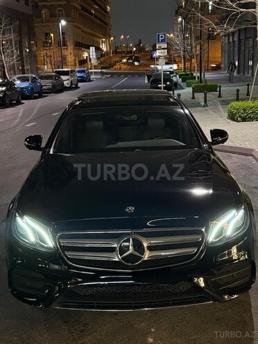 Mercedes E 300-1