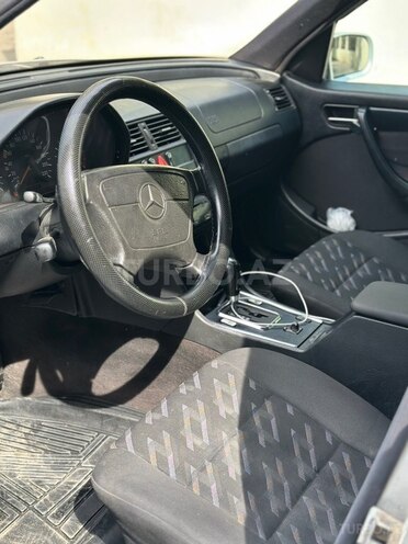 Mercedes C 220-6