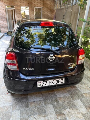 Nissan March-10