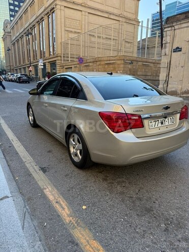 Chevrolet Cruze-10